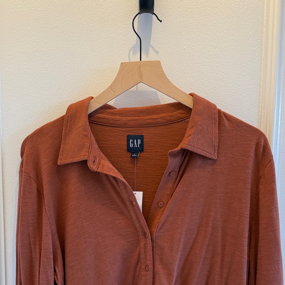 GAP Terracotta Button-Up Shirt
